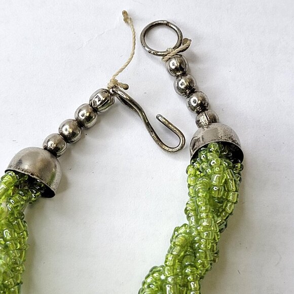 Chunky Green Shell Necklace ,Chips and  Green Beads Bib Necklace - Picture 5 of 14